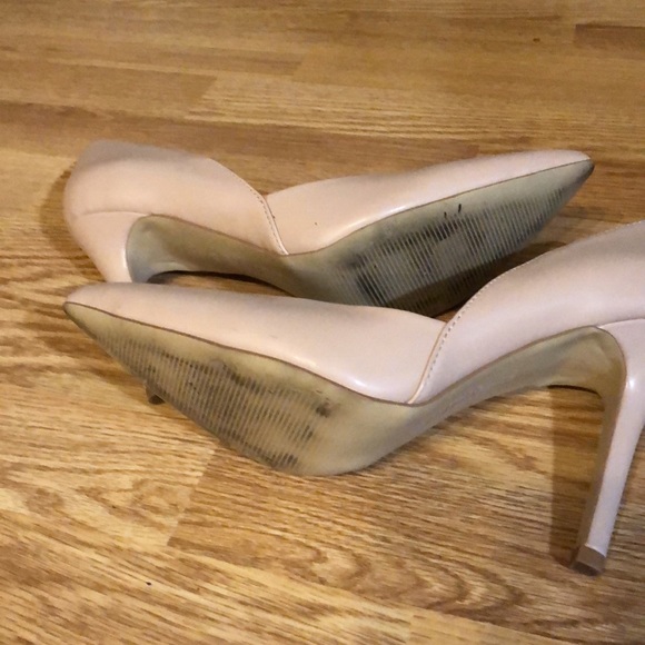 High heel nude colored style charles! - Picture 6 of 7